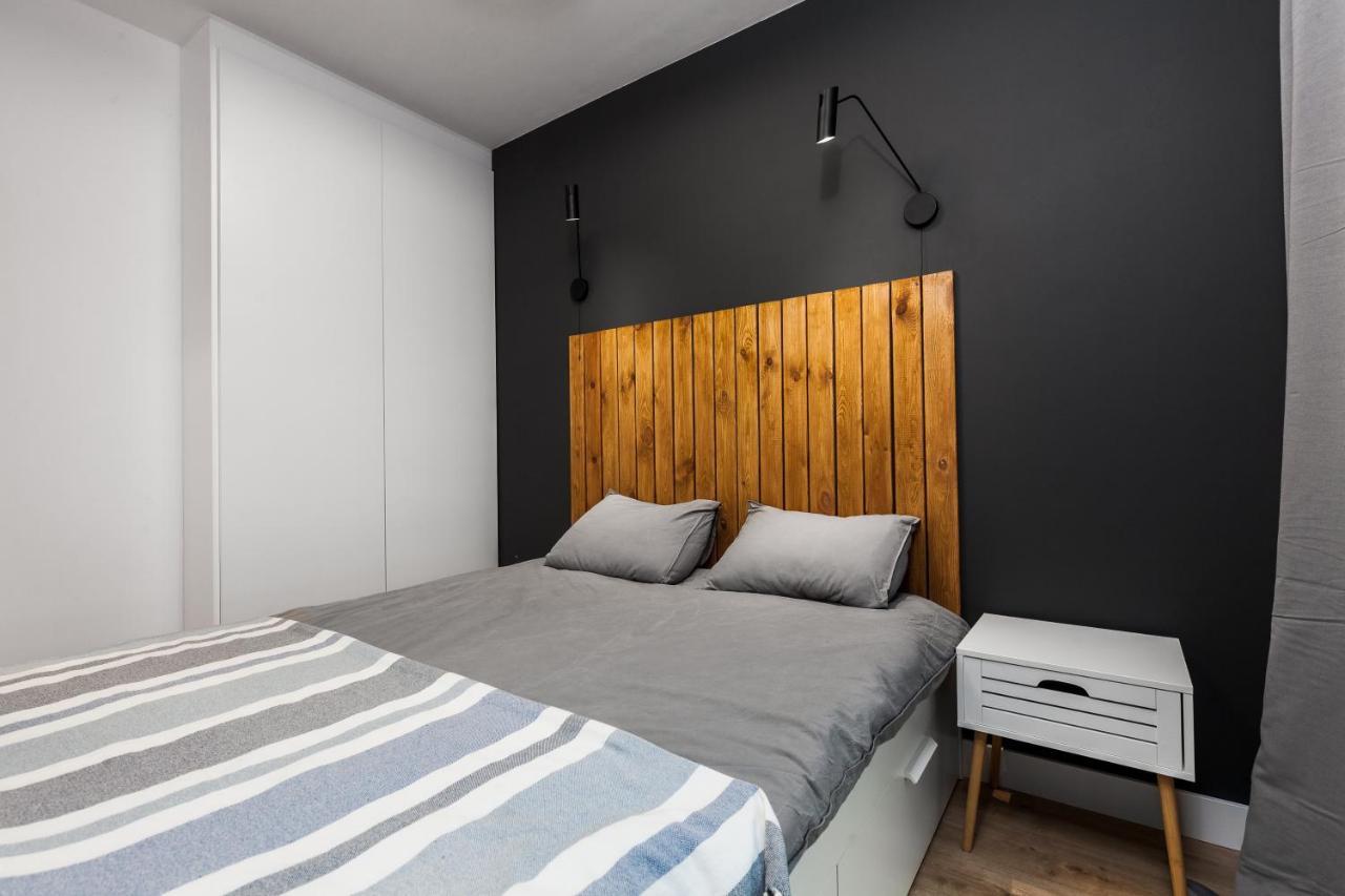 Uroczy Apartament W Sercu Starego Miasta Danzica Esterno foto